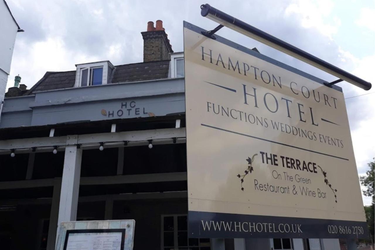 איסט מולזי Hampton Court Hotel מראה חיצוני תמונה